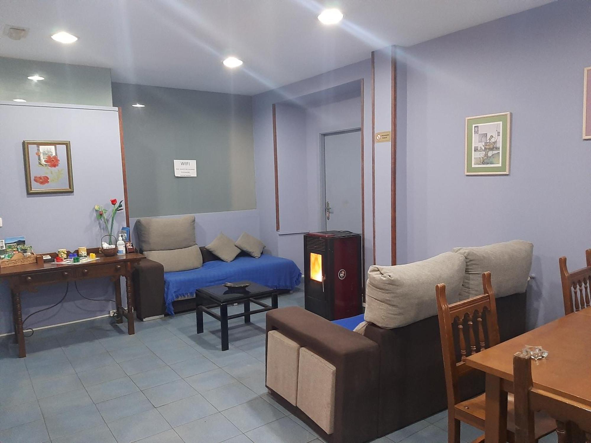 Albergue Berce Do Camino 特里亚卡斯特拉 外观 照片