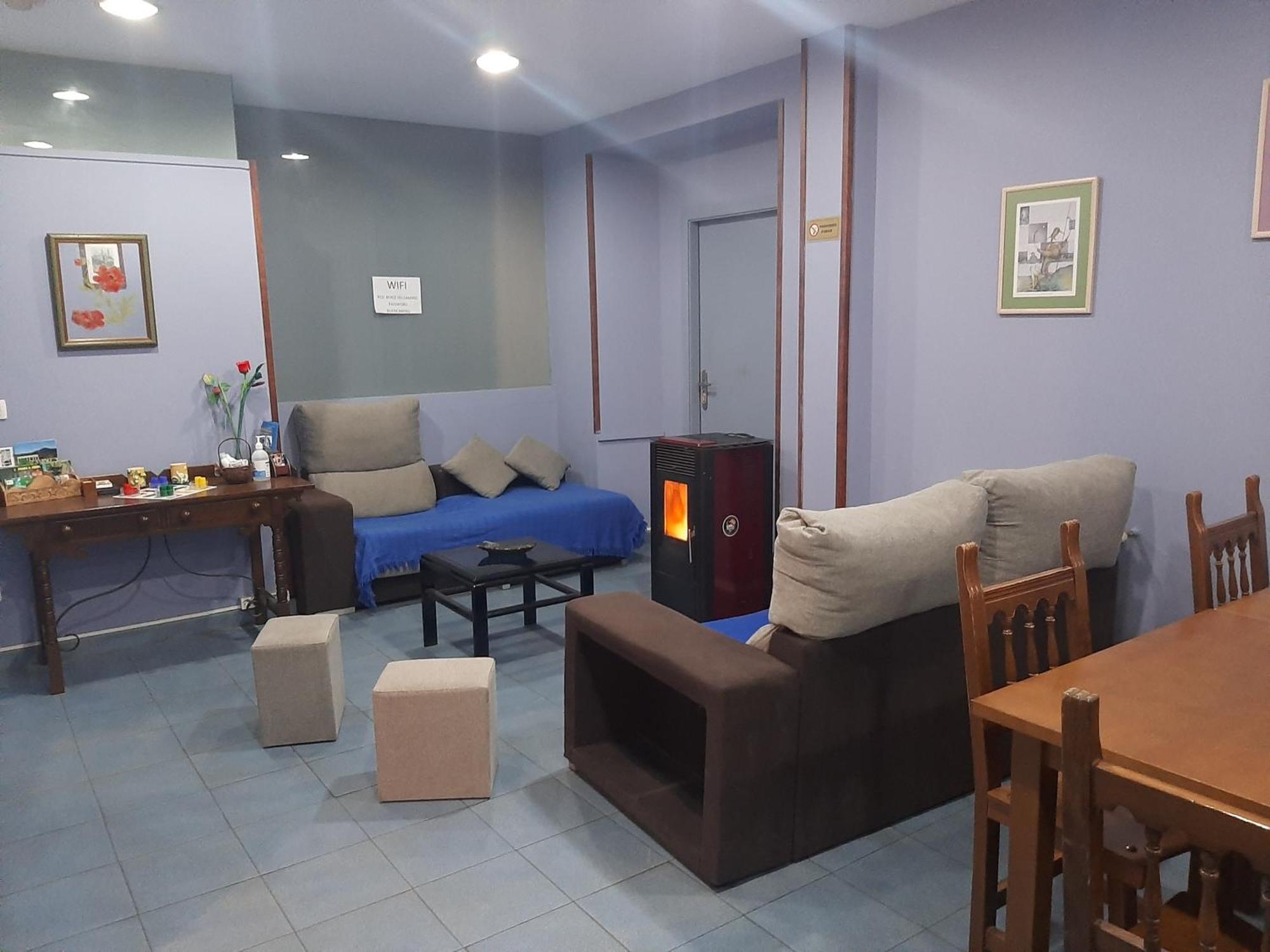 Albergue Berce Do Camino 特里亚卡斯特拉 外观 照片