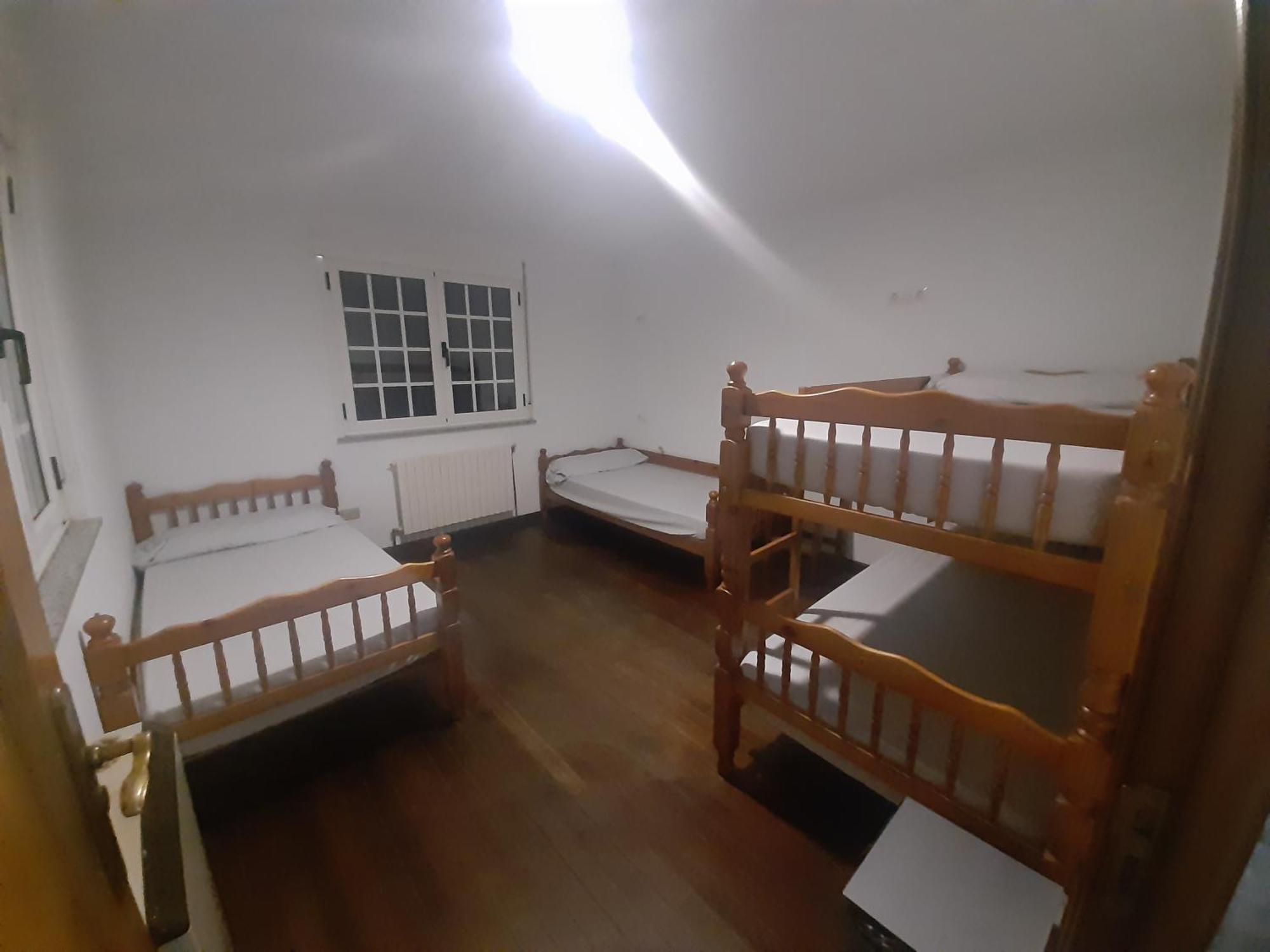 Albergue Berce Do Camino 特里亚卡斯特拉 外观 照片
