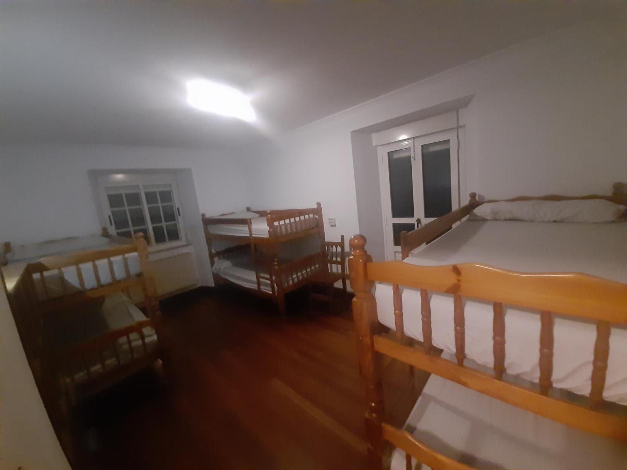 Albergue Berce Do Camino 特里亚卡斯特拉 外观 照片